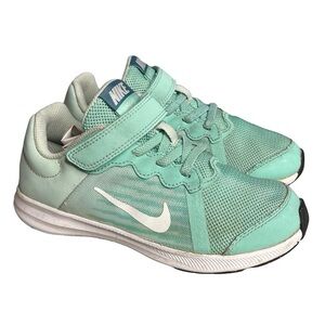 Nike Downshifter 8 kids size 13C Peppermint Green" colorway. It is a lightweight